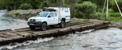 Hilux - Reisen mit Womo und Hund